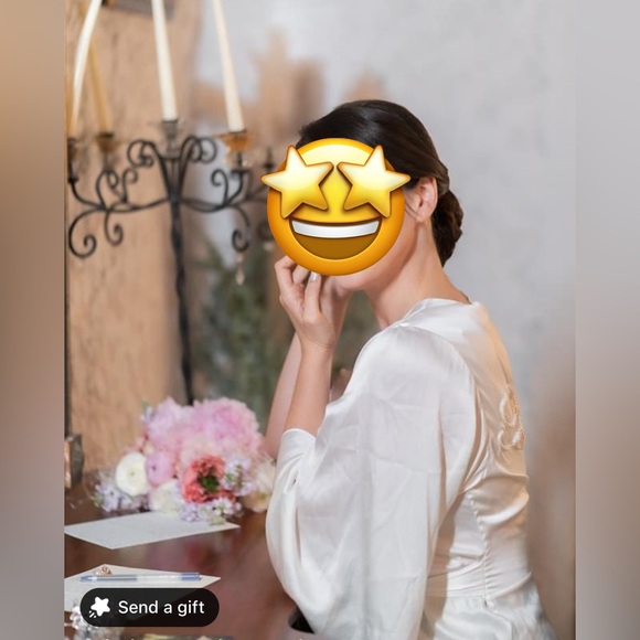 FLEUR DU MAL BRIDE EMBROIDERED ANGEL SLEEVE ROBE - Picture 12 of 12